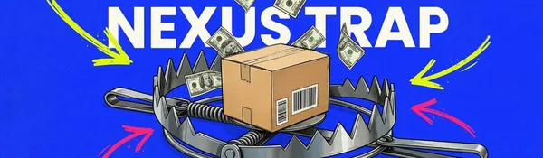 Rótulo «NEXUS TRAP» sobre una caja de cartón colocada en una trampa metálica, con billetes de dólar volando